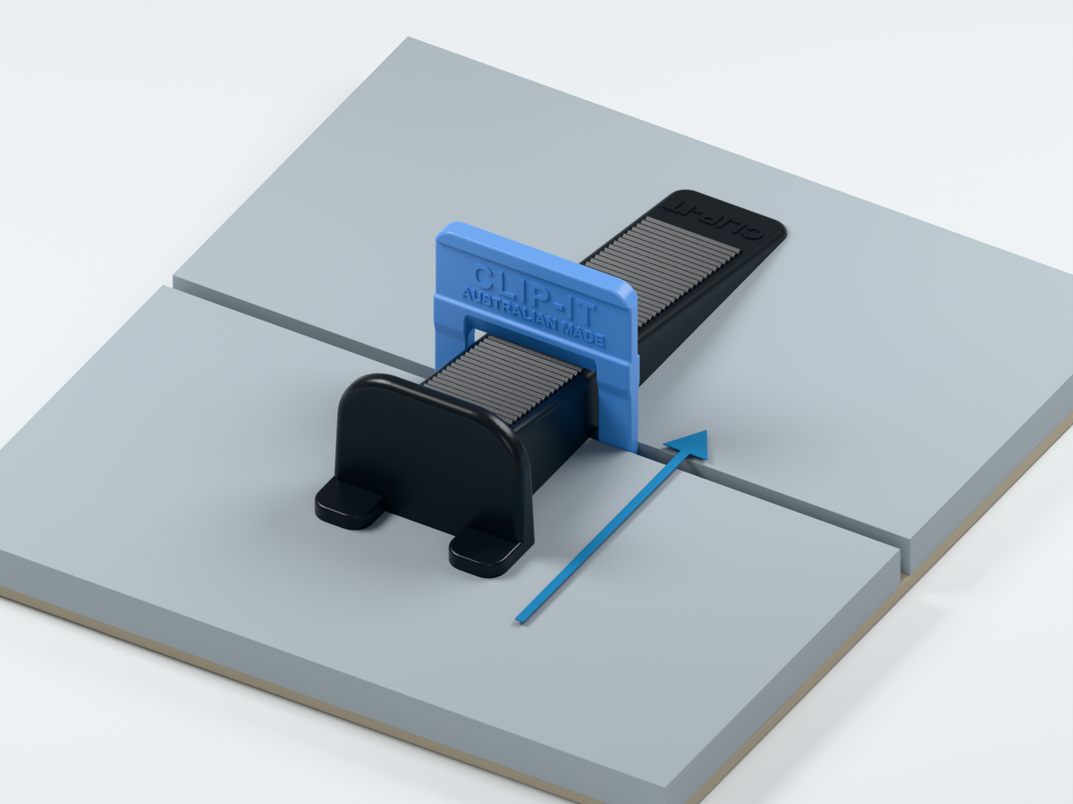 Insert and tighten the wedges — 3 mm tile clips
